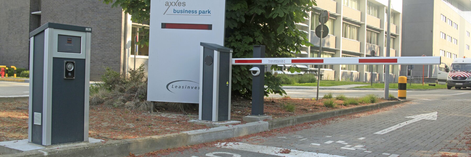 Alphatronics-Capacity-Parking-banner-02.jpg